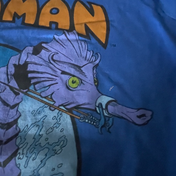PRICE DROP! AQUAMAN  DC COMICS AQUAMAN ON SEAHORSE Short Sleeve T SHIRT NWT - Picture 3 of 3